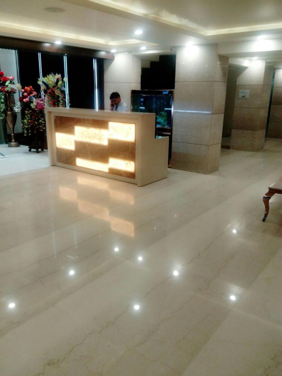 The Grand Parisian Hotel Delhi  Eksteriør billede
