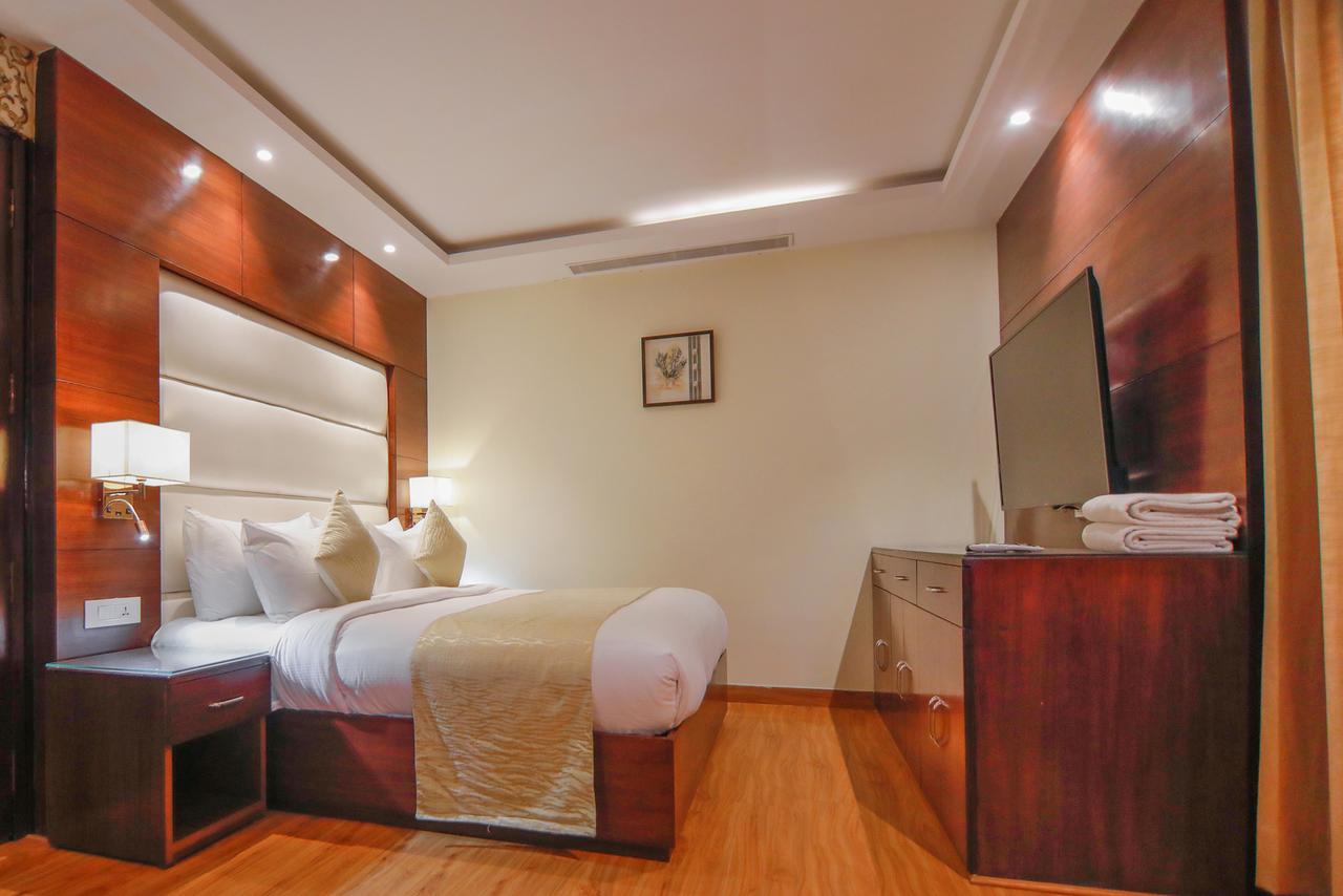 The Grand Parisian Hotel Delhi  Eksteriør billede