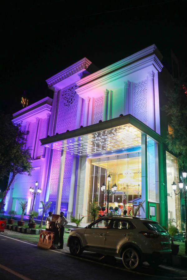 The Grand Parisian Hotel Delhi  Eksteriør billede