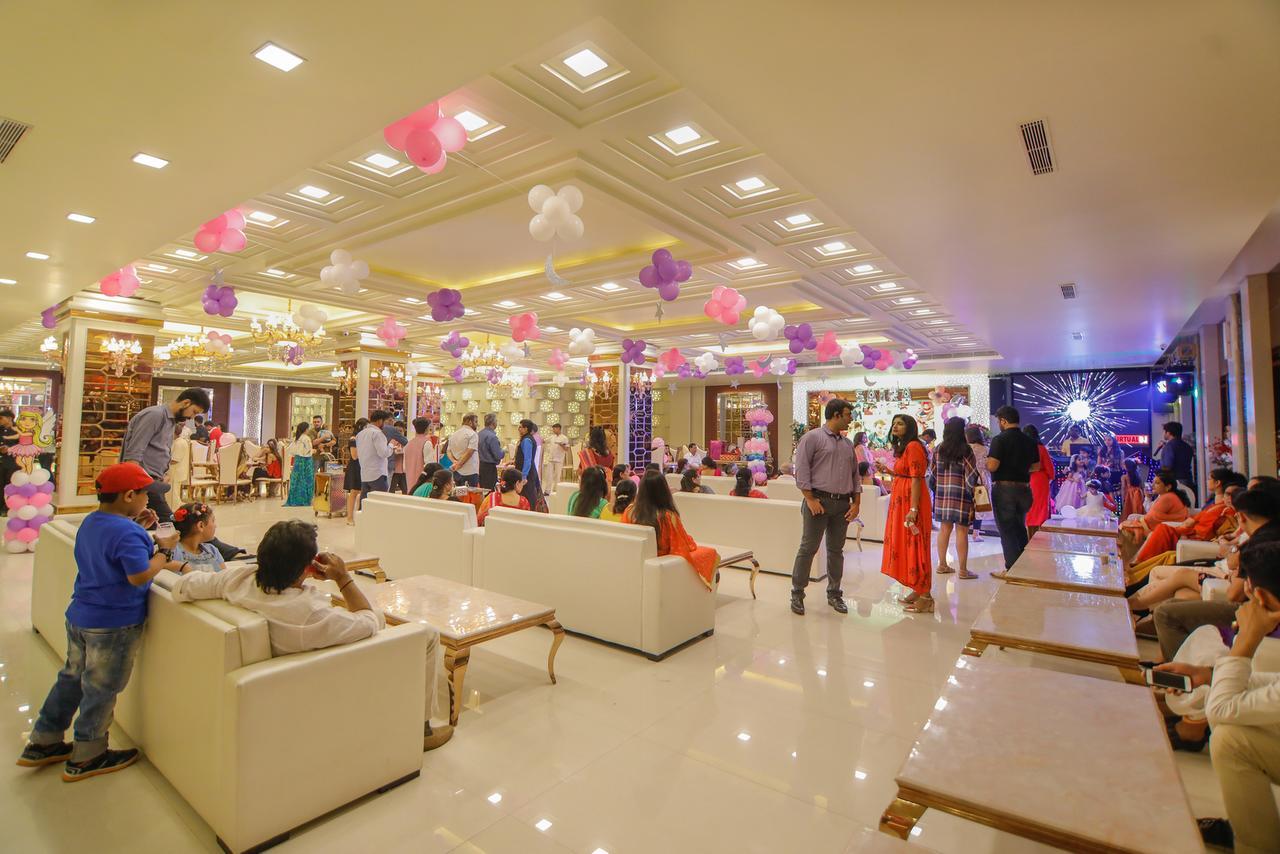 The Grand Parisian Hotel Delhi  Eksteriør billede